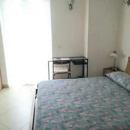 Alloggio Turistico Castel Di Leva Bed & Breakfast *